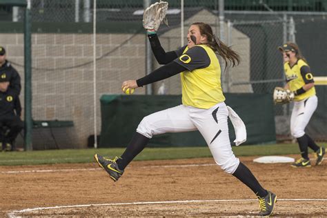 Oregon softball - Week 10 - Arizona. THIS WEEK. The gauntlet for the Oregon softball program continues this weekend with its third-straight series against a 2021 NCAA Tournament team. The Ducks visit No. 25 Arizona Thursday though Saturday. The Ducks are in the midst of a stretch that finds them playing 18-of-19 games against teams …